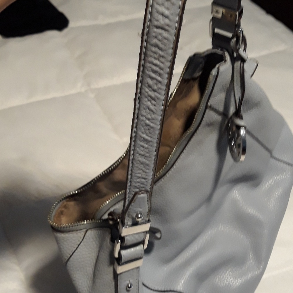 Michael Kors leather purse - Picture 4 of 8